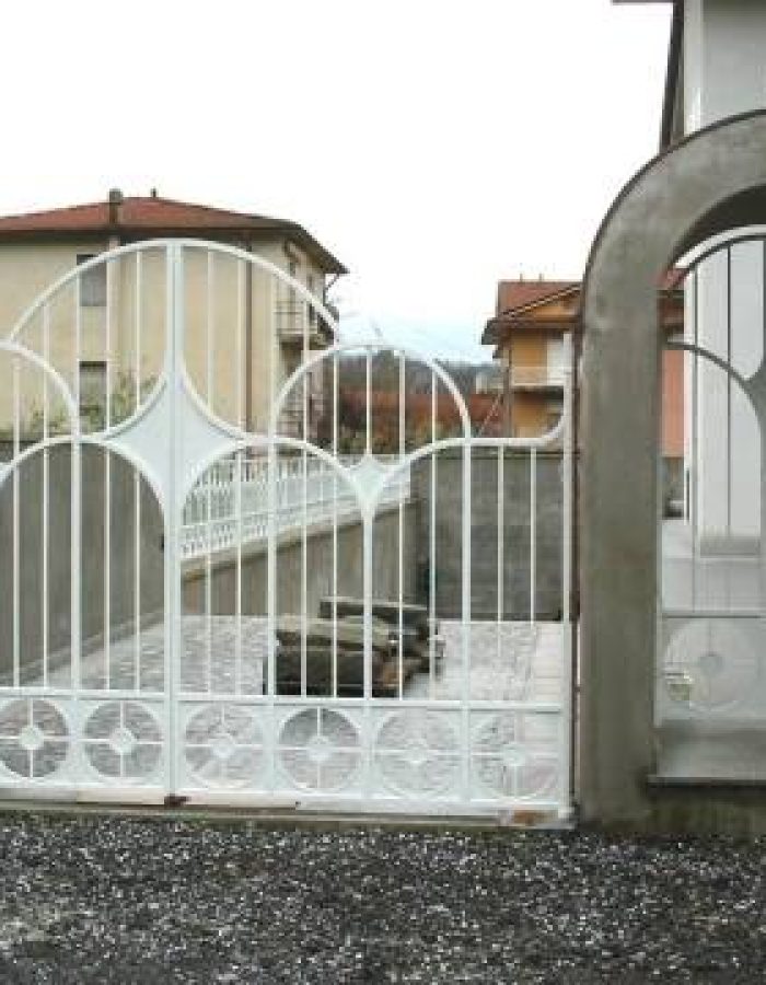 Cancelli e porte cancello in ferro
