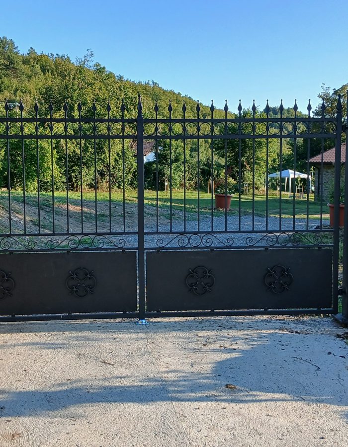 M.B. Artigianferro – Cancello in ferro battuto