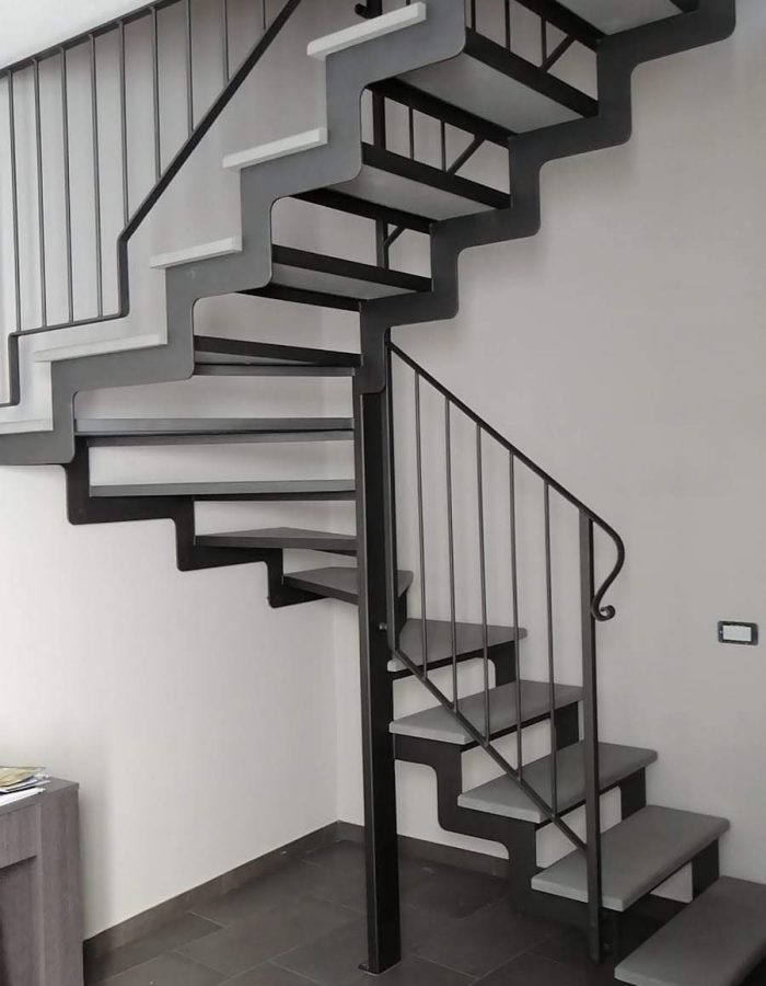 M.B. Artigianferro – Scala interna